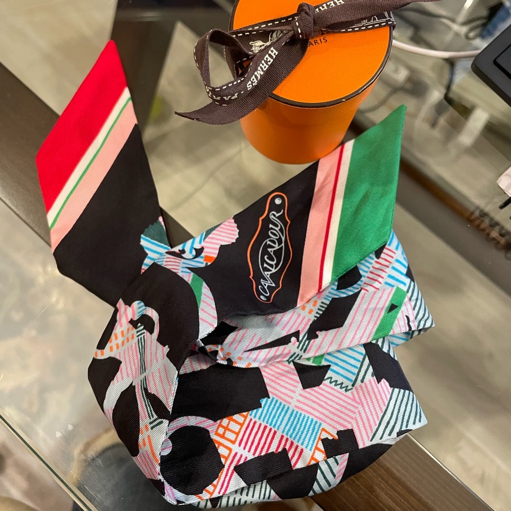 Hermes twilly